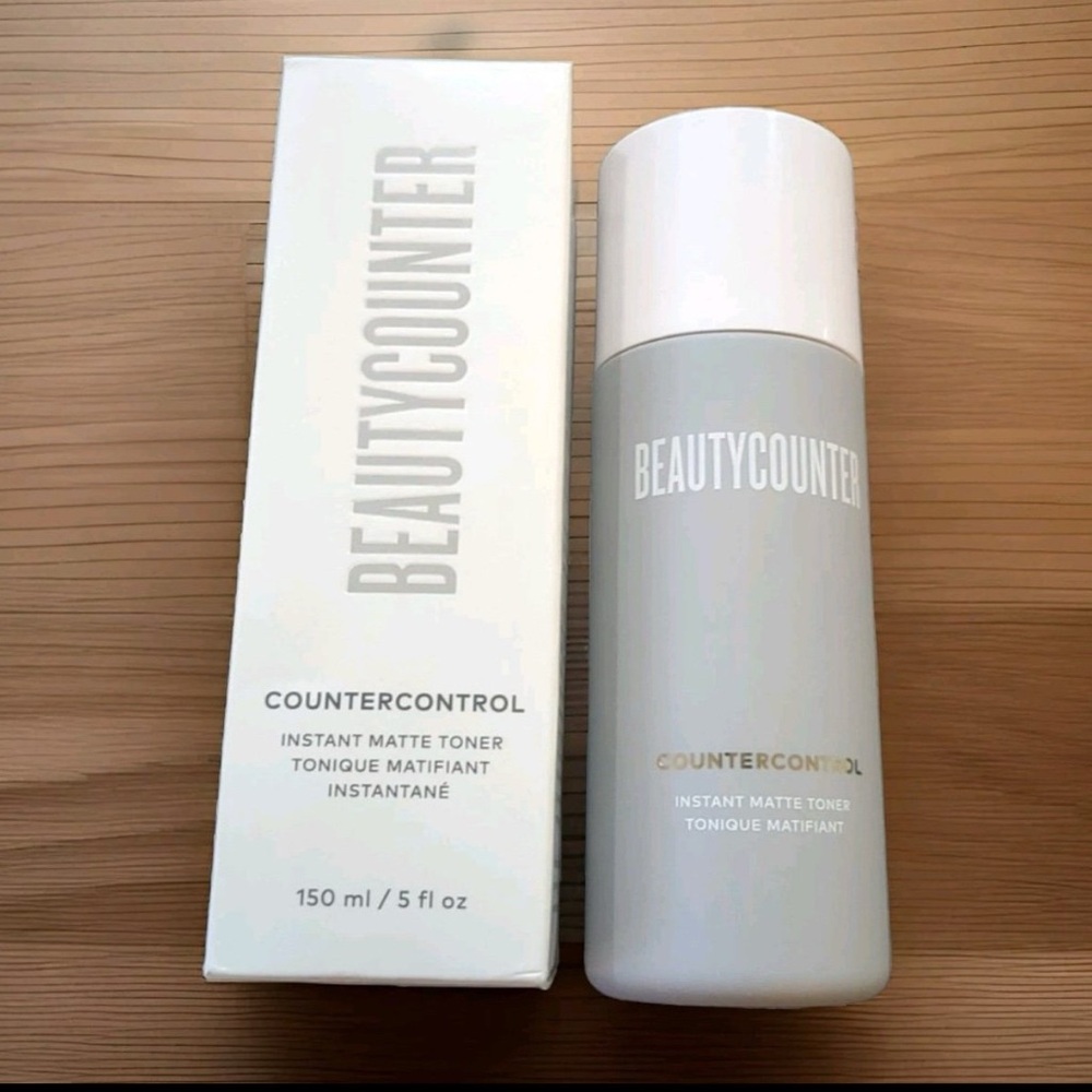 Beautycounter Countercontrol Matte Toner in White and Gray